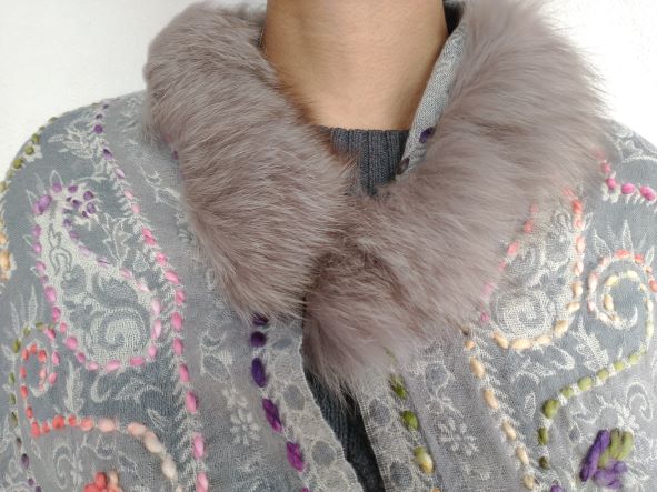 Fluffy Scarfs/ Shawls (Gray)